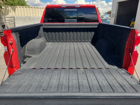 Used 2019 Chevrolet Silverado 1500 LT Trail Boss AWD/4WD image 27