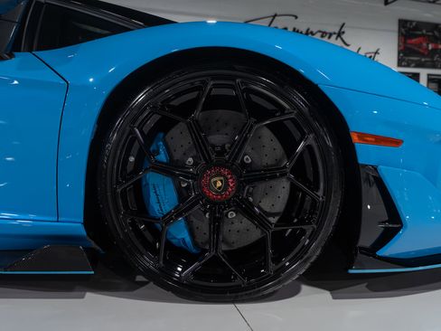 Used 2021 Lamborghini Aventador SVJ image 64