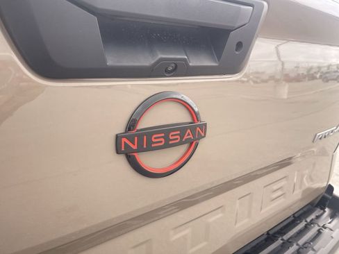 Used 2023 Nissan Frontier PRO-4X w/ Technology Package AWD/4WD image 6