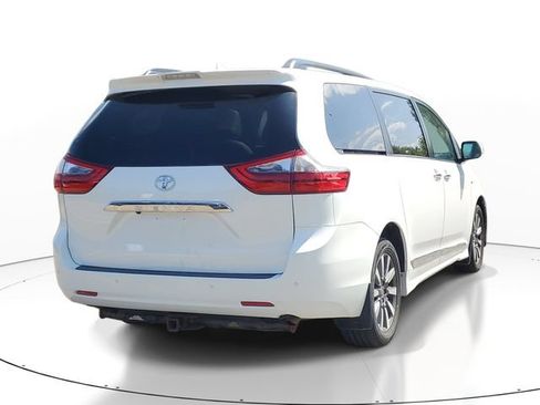 Used 2020 Toyota Sienna Limited Premium AWD/4WD image 4