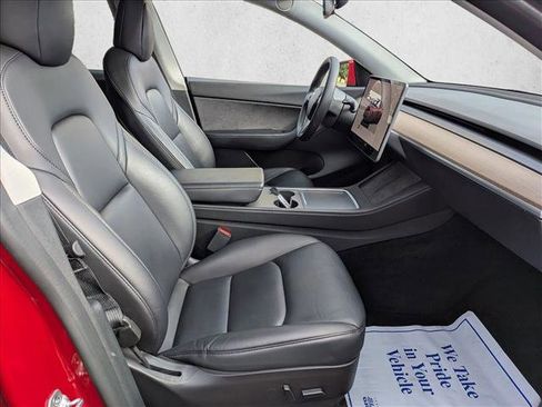 Used 2022 Tesla Model Y Performance image 21