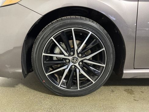 Certified 2023 Toyota Camry SE image 11