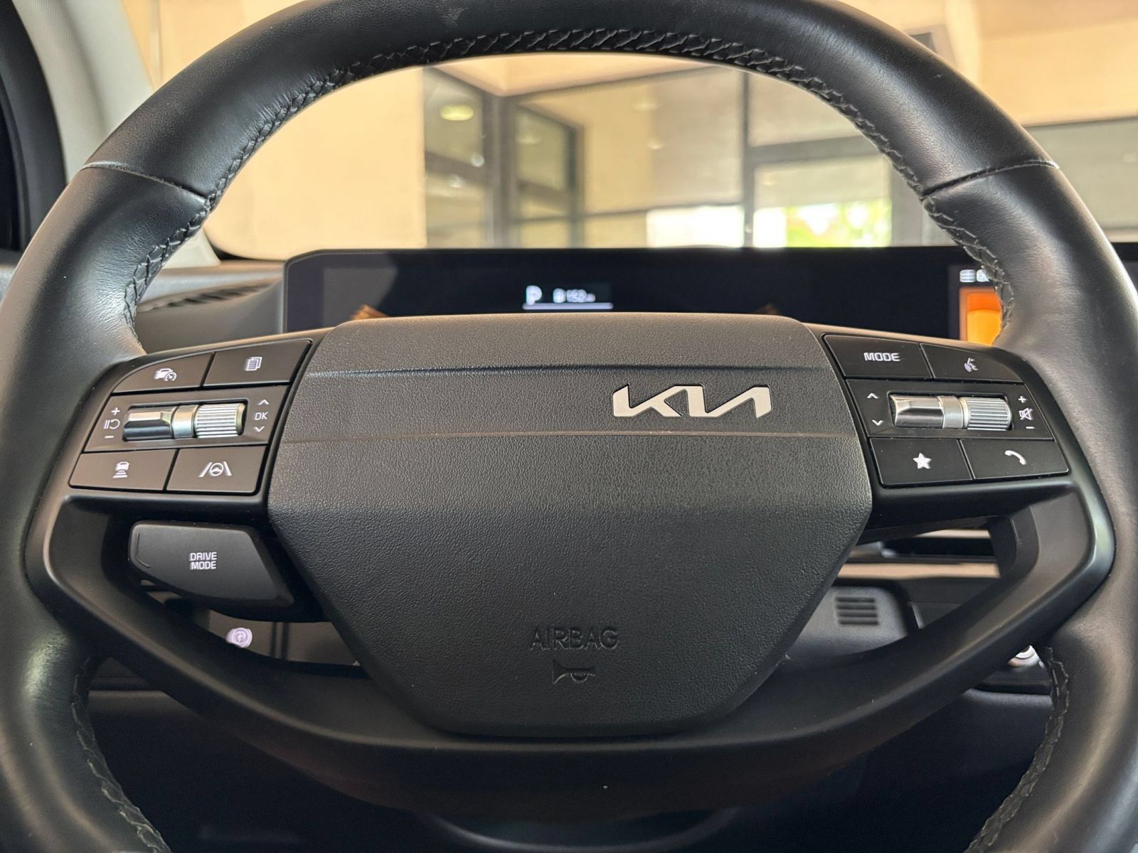 Used 2026 Kia Sportage LX FWD image 27