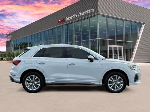 Used 2023 Audi Q3 2.0T Premium Plus w/ Premium Plus Package AWD/4WD image 4