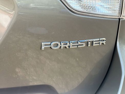Used 2020 Subaru Forester Premium AWD/4WD image 13