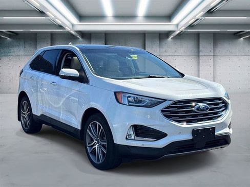 Used 2020 Ford Edge Titanium AWD/4WD image 3