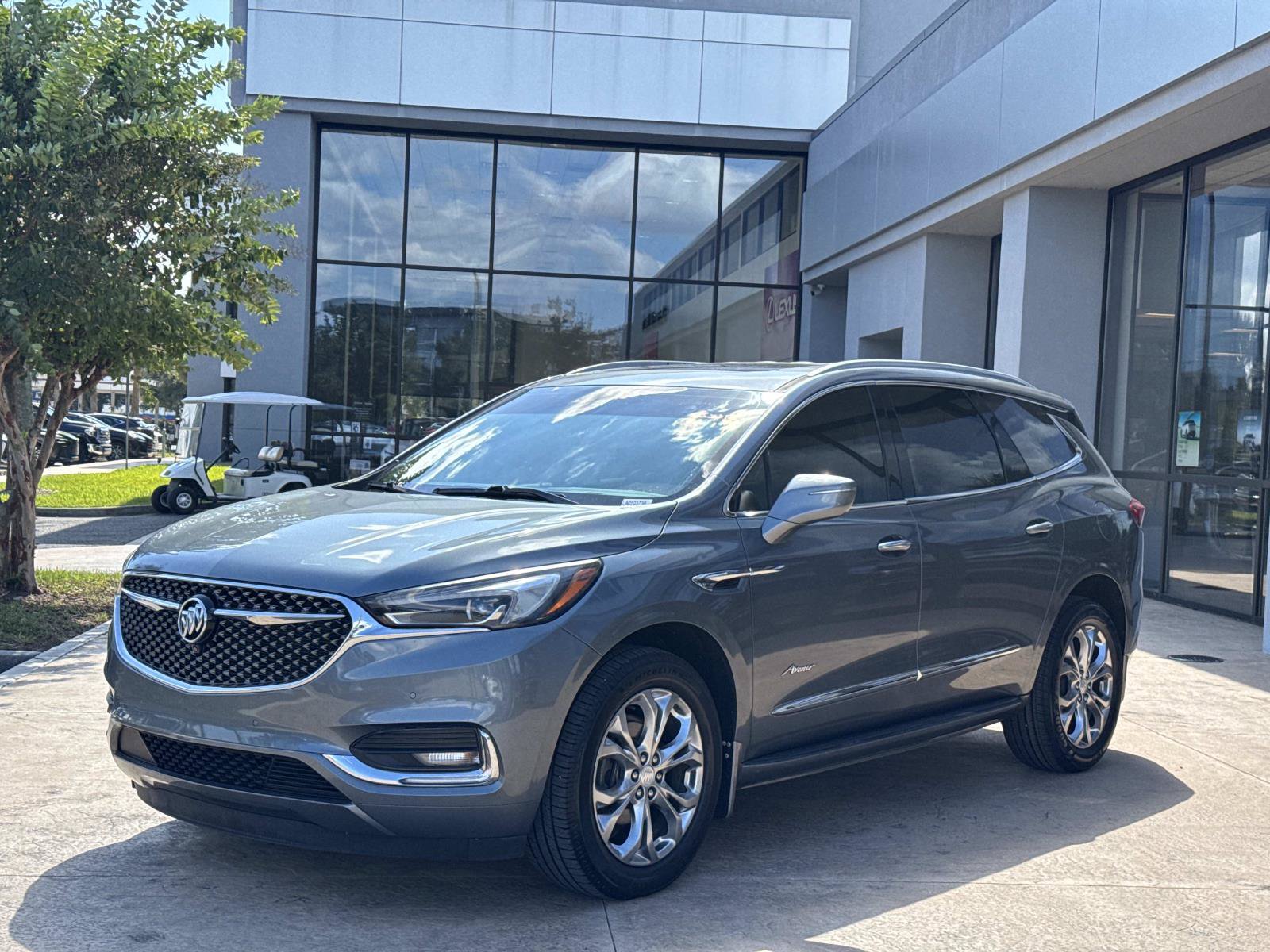 Used 2020 Buick Enclave Avenir w/ Avenir Technology Package FWD image 7