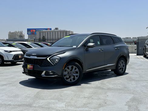 Certified 2025 Kia Sportage SX Prestige AWD/4WD image 2