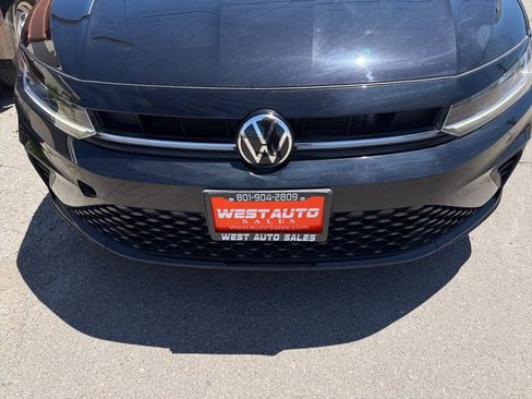 Used 2025 Volkswagen Jetta Sport FWD image 21