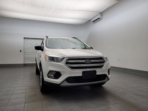 Used 2018 Ford Escape SE w/ SE Sync 3 Package image 14