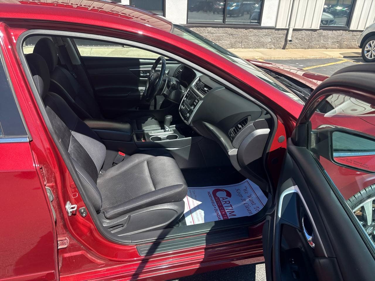 Used 2017 Nissan Altima 2.5 SR FWD image 14