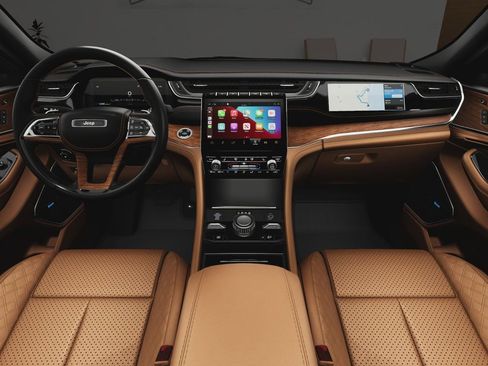 New 2025 Jeep Grand Cherokee Summit image 16