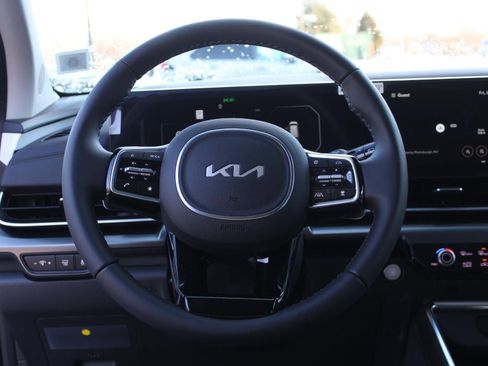 New 2026 Kia Carnival SX w/ SX Dark Edition Package image 11