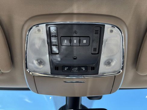 Used 2021 Jeep Grand Cherokee Limited AWD/4WD image 19