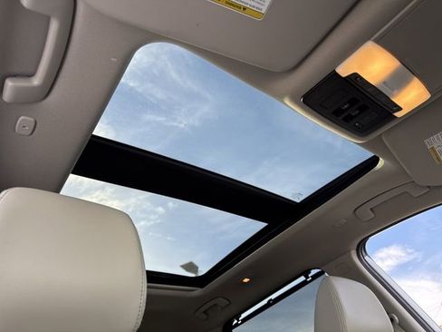 Certified 2024 Nissan Rogue SL w/ SL Premium Package image 29