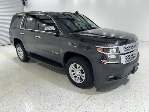 Used 2018 Chevrolet Tahoe LT w/ Luxury Package RWD image 7