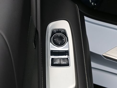 Used 2023 Chevrolet Corvette Stingray Coupe w/ Battery Protection Package image 11