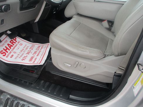 Used 2015 Ford F150 Lariat AWD/4WD image 19