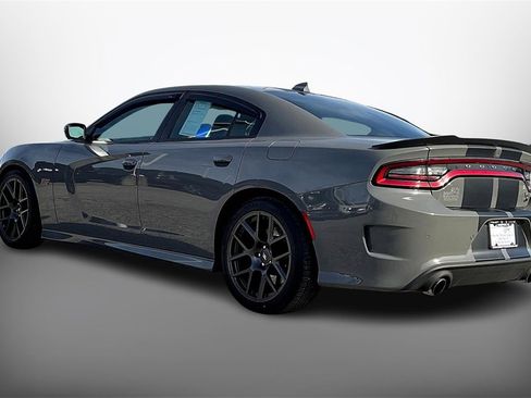 Used 2019 Dodge Charger Scat Pack w/ Plus Group image 4