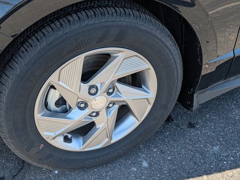 Used 2025 Hyundai Sonata SE image 9