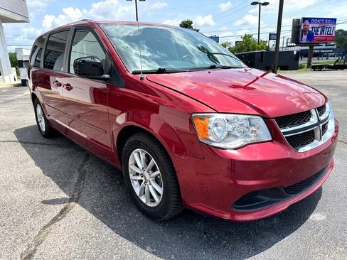 Used 2015 Dodge Grand Caravan SXT w/ UConnect Hands-Free Group image 8