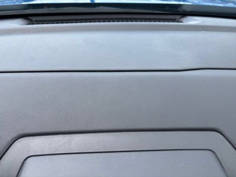 Used 2025 Nissan Sentra SV FWD image 17