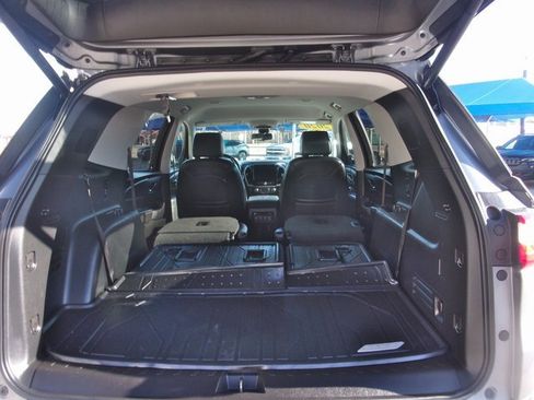 Used 2020 Chevrolet Traverse LT w/ LT Premium Package image 29