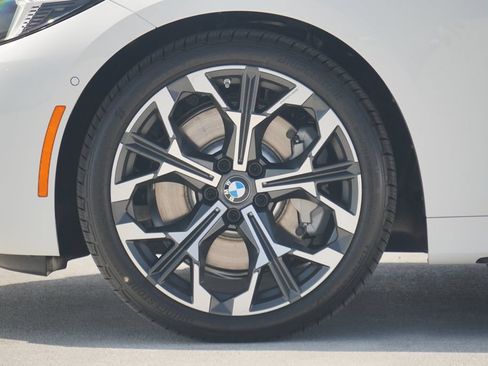 Used 2026 BMW 430i Coupe w/ Parking Assistance Package RWD image 5