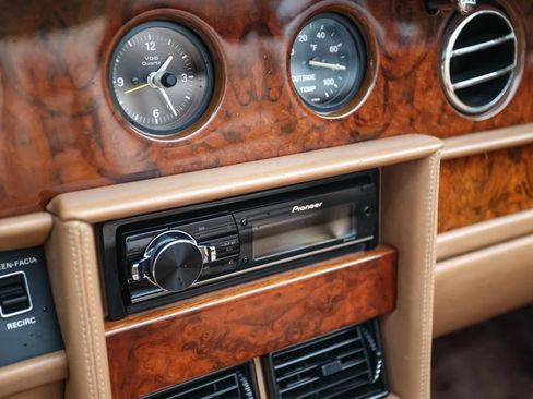 Used 1989 Rolls-Royce Corniche II RWD image 24