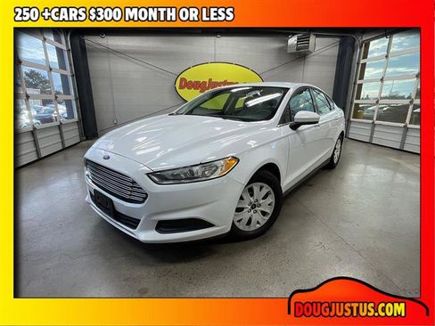 Used 2014 Ford Fusion S image 1