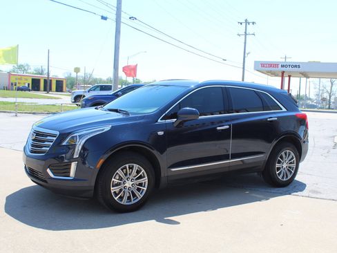 Used 2017 Cadillac XT5 Luxury w/ Driver Awareness Package image 10