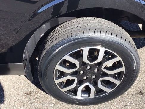 Used 2022 Ford Maverick Lariat w/ Lariat Luxury Package image 9