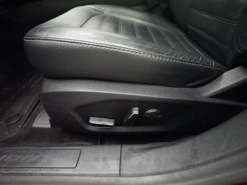 Used 2017 Ford Fusion SE w/ Fusion SE Technology Package FWD image 29