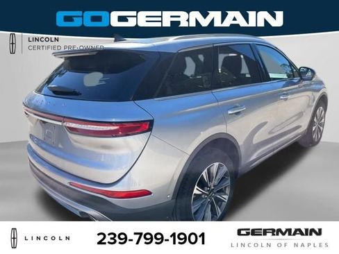 Used 2022 Lincoln Corsair Reserve w/ Equipment Group 201A image 7