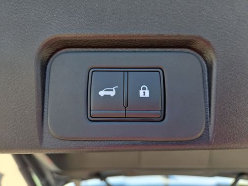 New 2026 Nissan Rogue SV FWD image 28