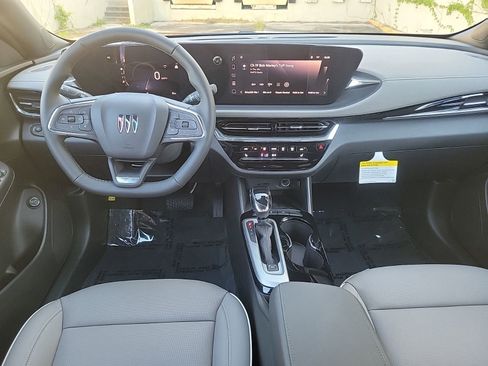 New 2026 Buick Envista Avenir image 13