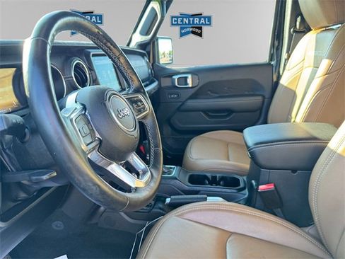 Certified 2022 Jeep Wrangler Unlimited Rubicon 4xe w/ Steel Bumper Group image 10