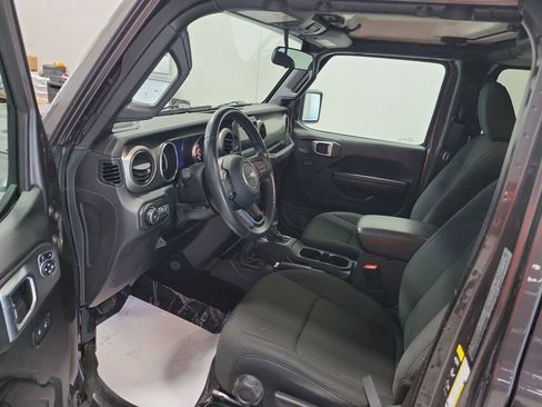 Used 2021 Jeep Wrangler Unlimited Sport AWD/4WD image 30