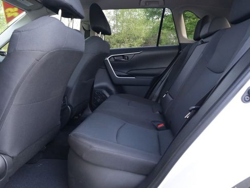 Used 2025 Toyota RAV4 LE image 16