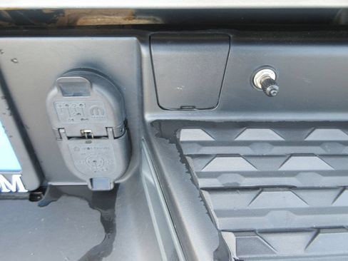 Used 2023 RAM 1500 Big Horn AWD/4WD image 12