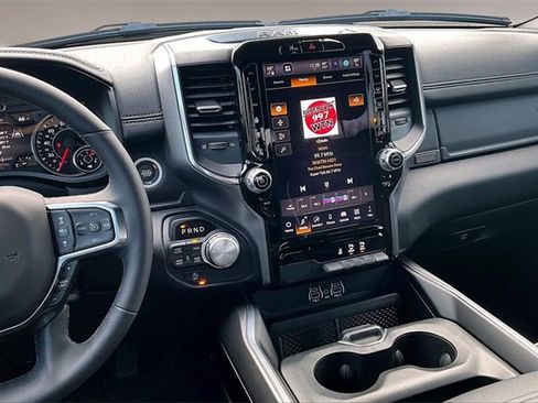 Used 2025 RAM 1500 Laramie image 9