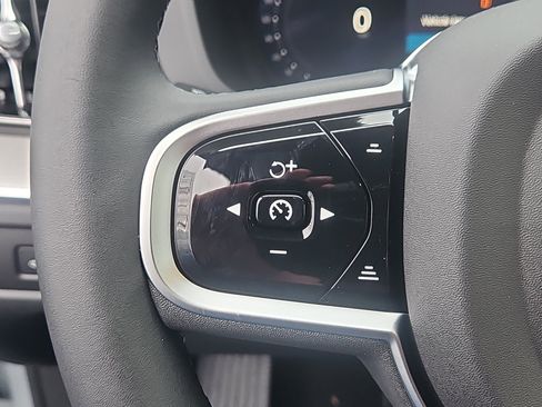 New 2026 Volvo XC60 B5 Ultra w/ Protection Package Premier image 15