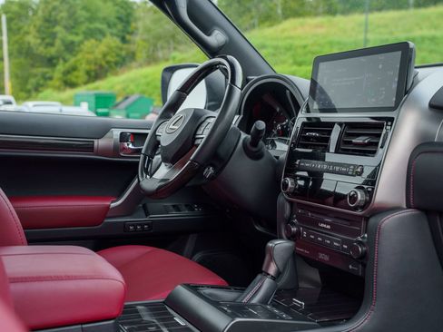 Used 2023 Lexus GX 460 Premium w/ Premium Plus Package AWD/4WD image 11