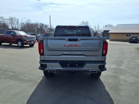 New 2026 GMC Sierra 1500 AT4 w/ AT4 Premium Package AWD/4WD image 4