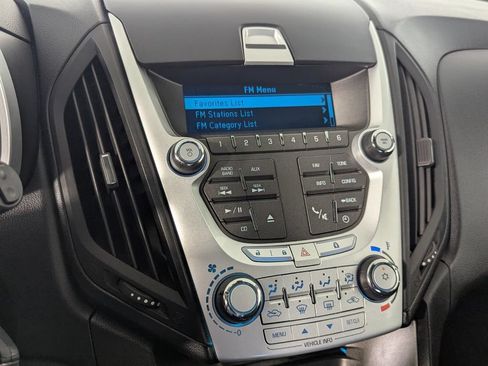 Used 2011 Chevrolet Equinox LT w/ Driver Convenience Package FWD image 17