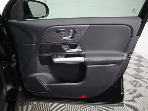 Certified 2023 Mercedes-Benz GLA 250 image 25