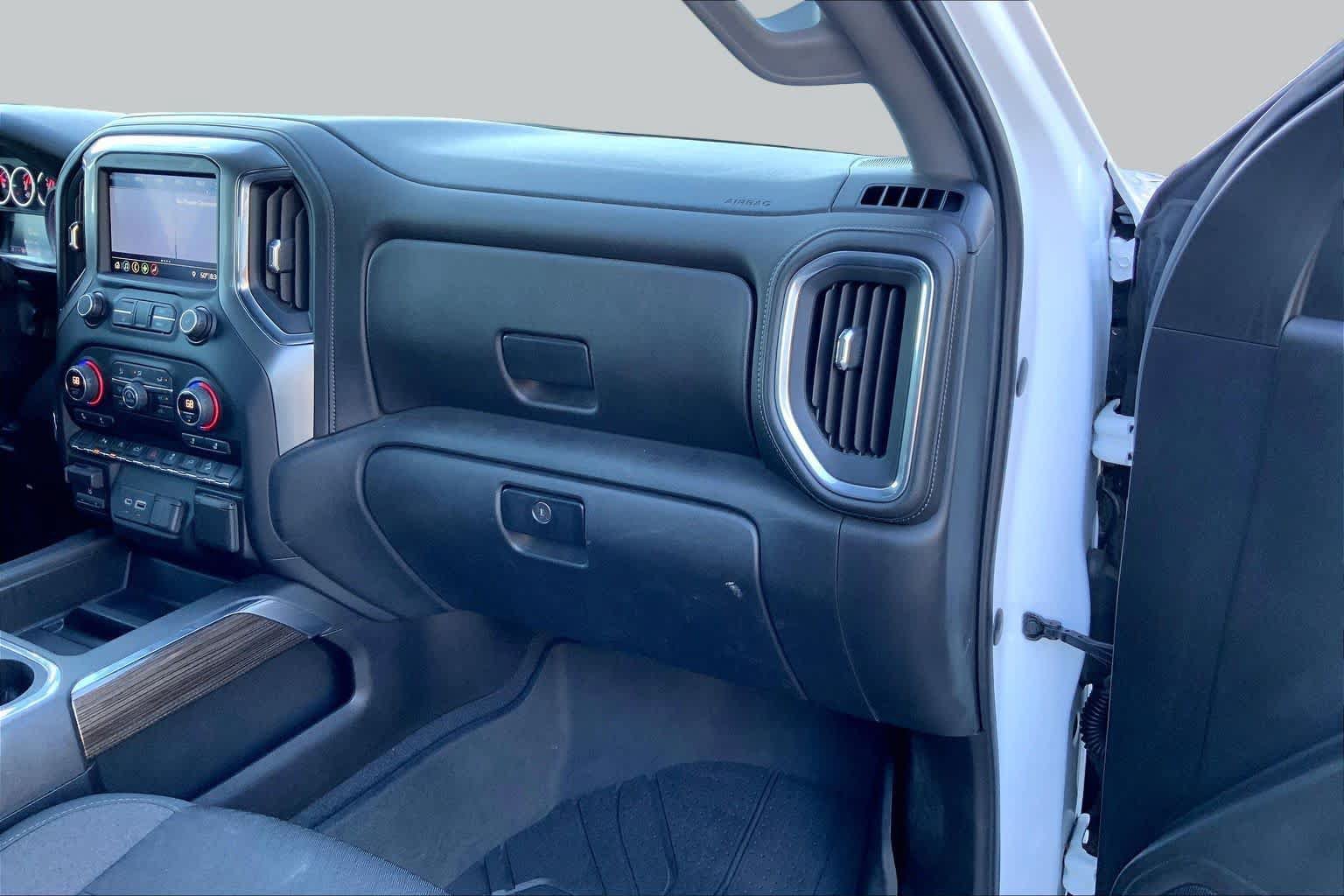 Used 2019 Chevrolet Silverado 1500 RST AWD/4WD image 16
