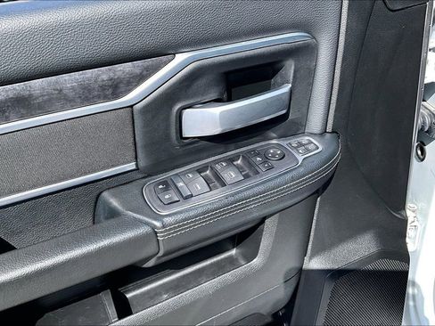 Used 2024 RAM 2500 Big Horn AWD/4WD image 48
