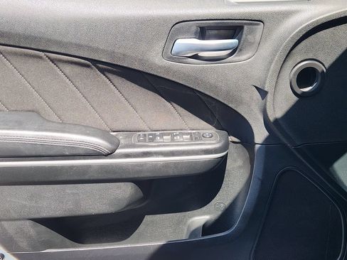Used 2023 Dodge Charger SXT RWD image 18