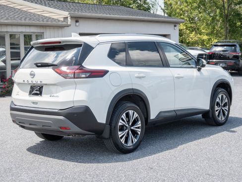 Used 2023 Nissan Rogue SV w/ SV Premium B Package AWD/4WD image 11